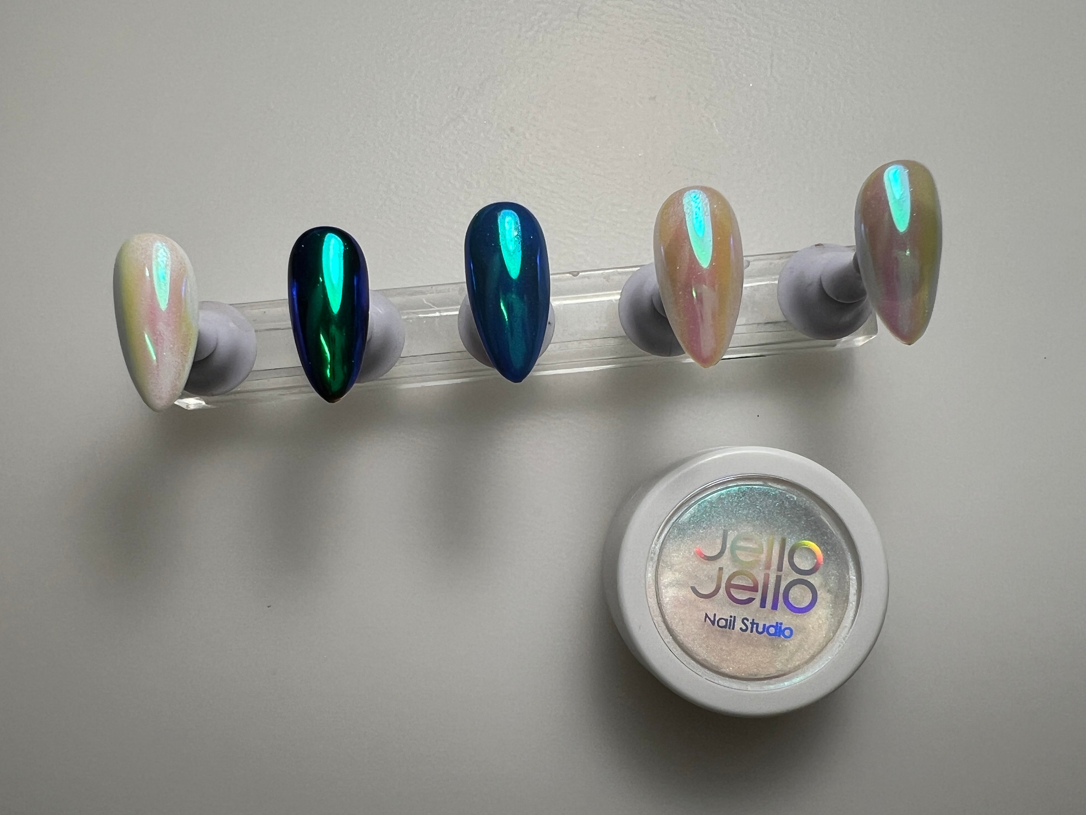 How to Apply Powders for Chrome and Iridescent Nails