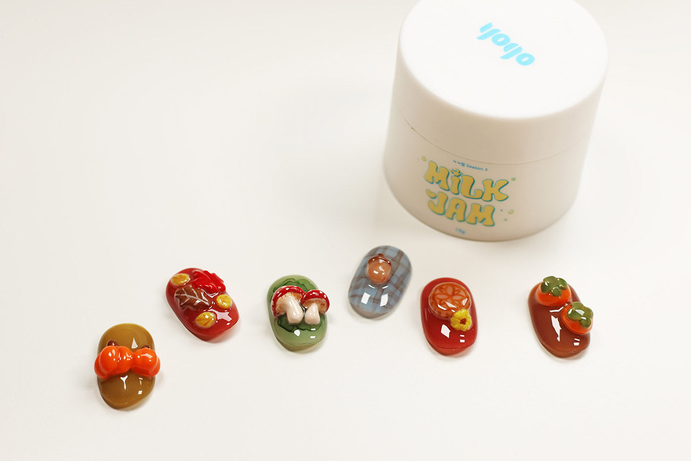 Fall Nail Design Using 3D Gels