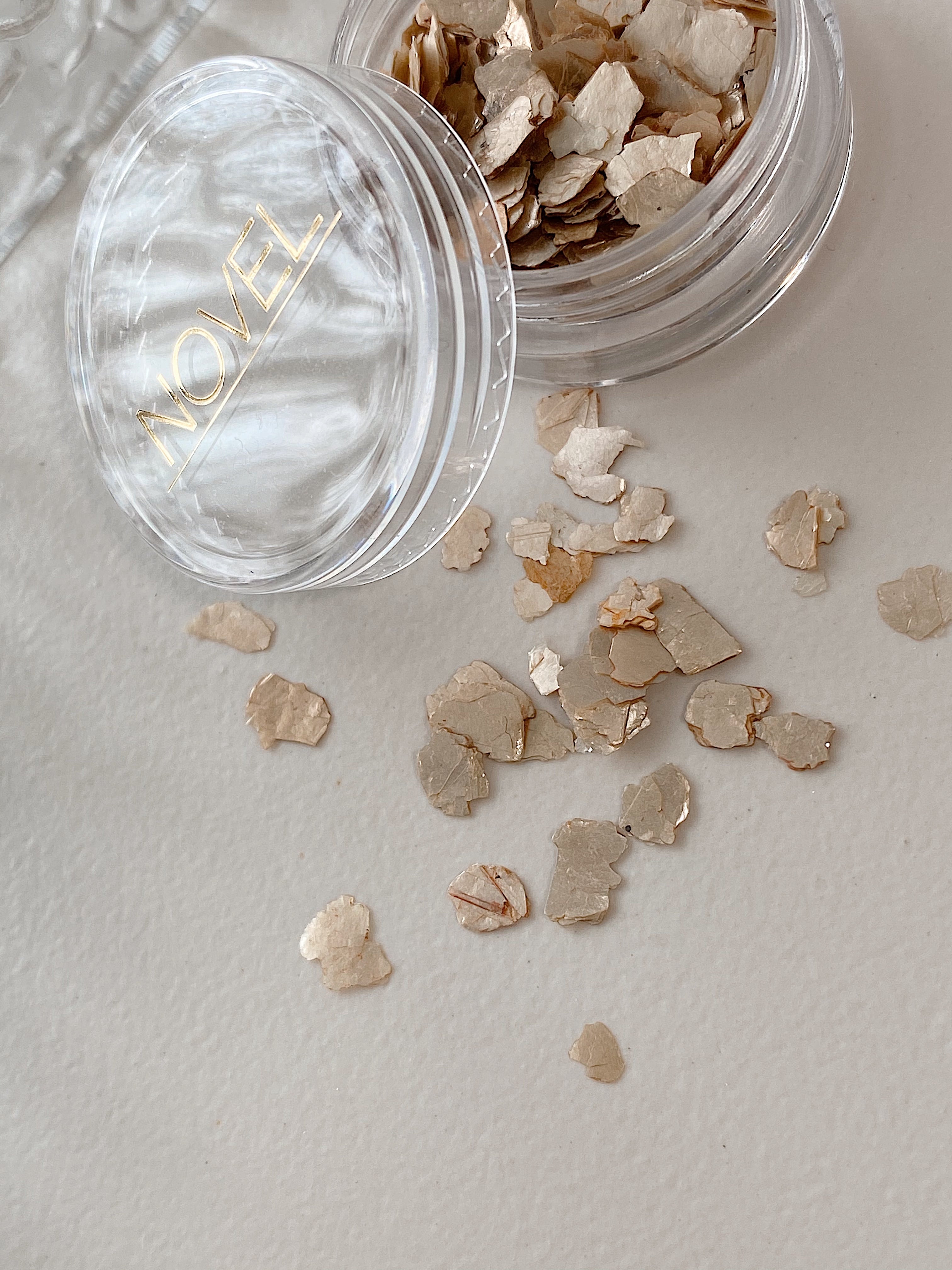 Atelier Novel - H329 Champagne Beige Glanz