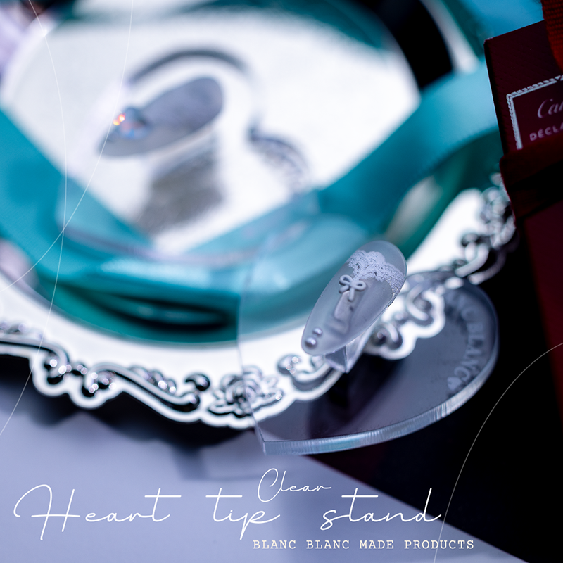 Blanc Blanc - (M168) Clear Heart Tip Stand (1pc)