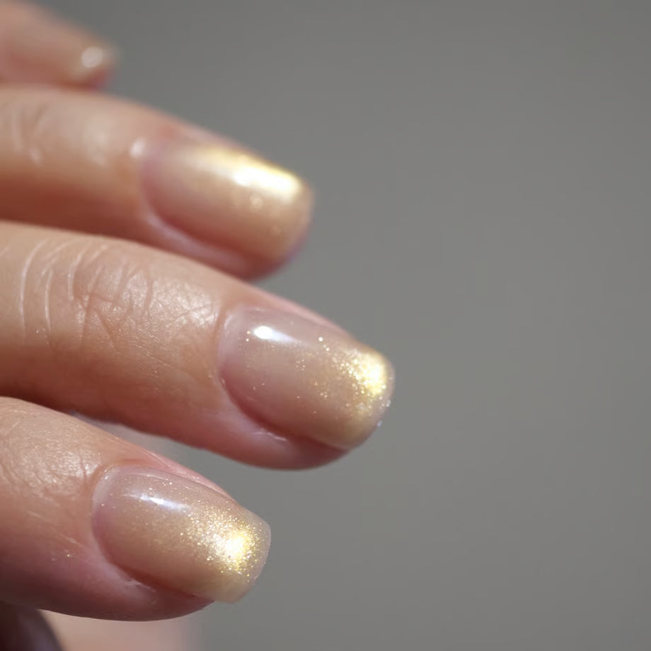 Ungu Nails - Gold Fizz Magnet