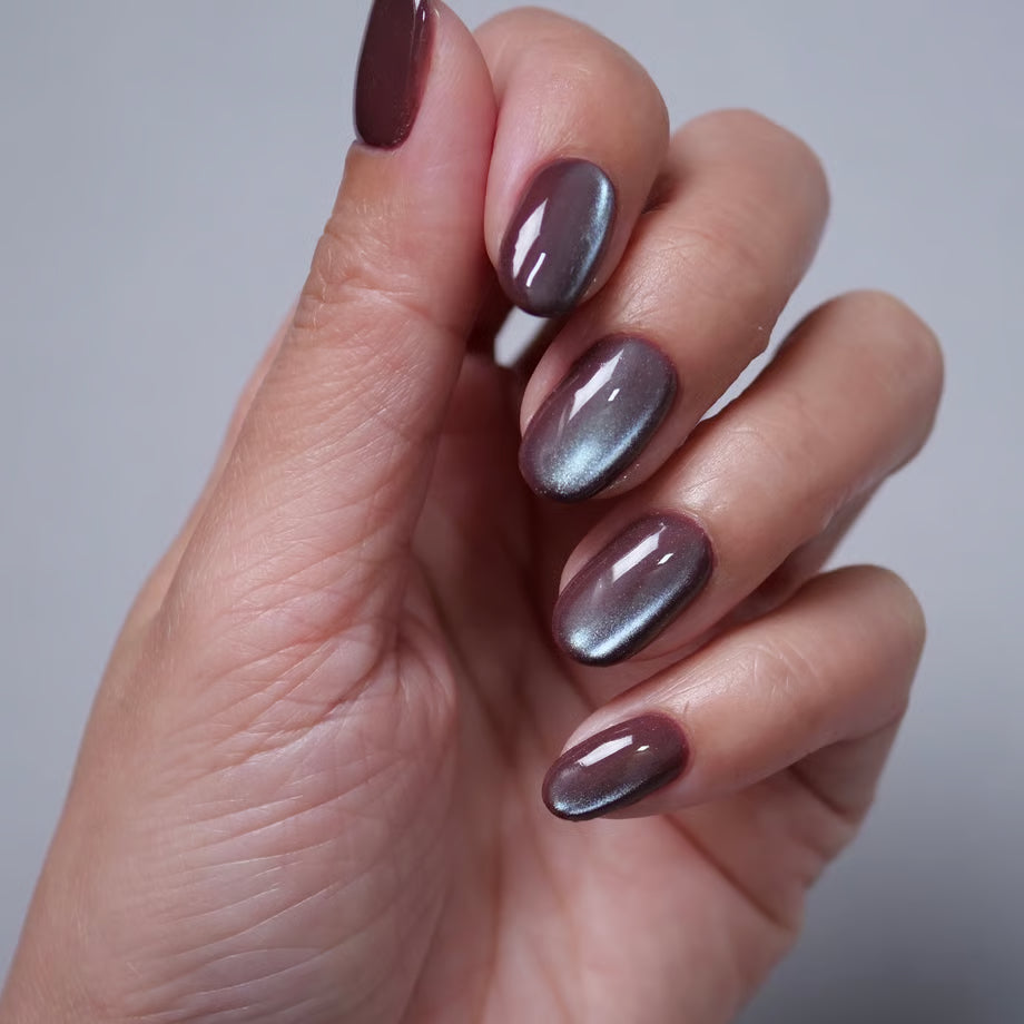 Ungu Nails - Mute Color Magnet