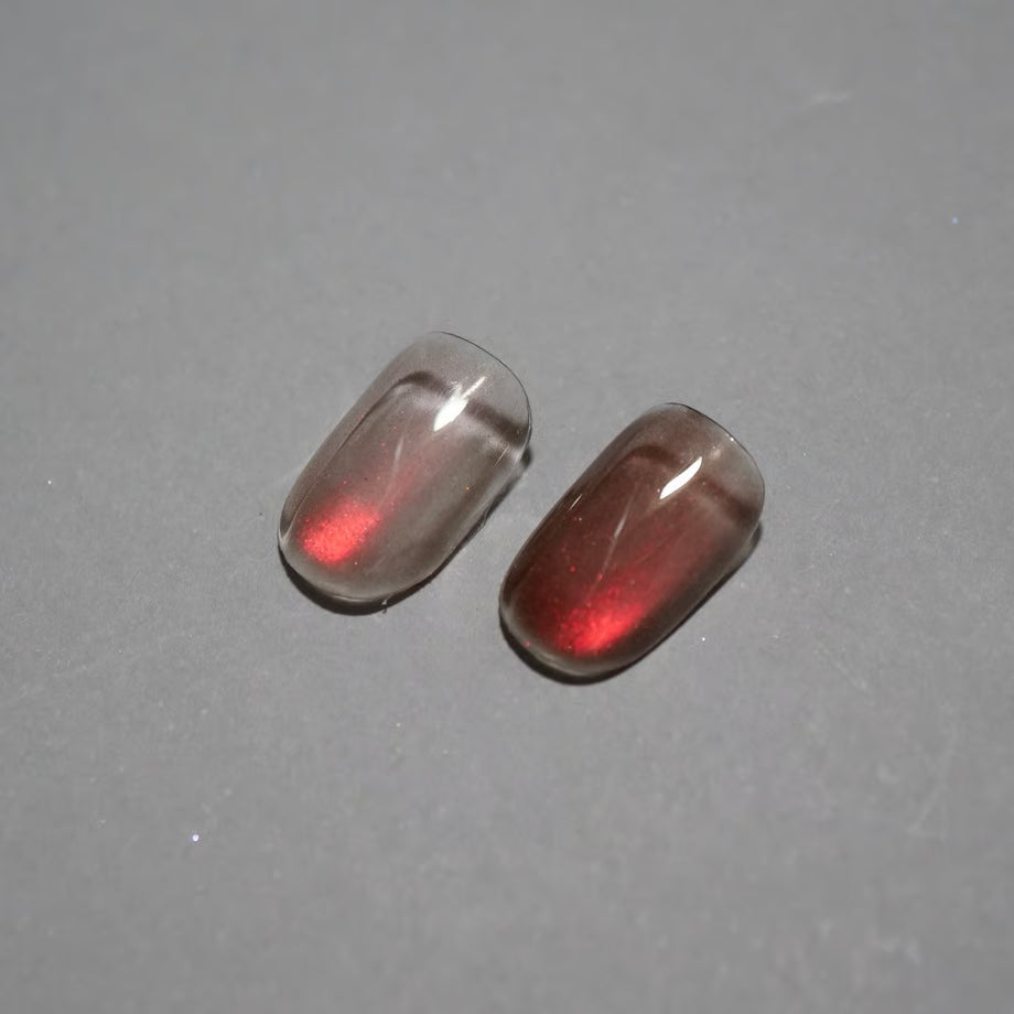 Ungu Nails - Ruby Red Magnet
