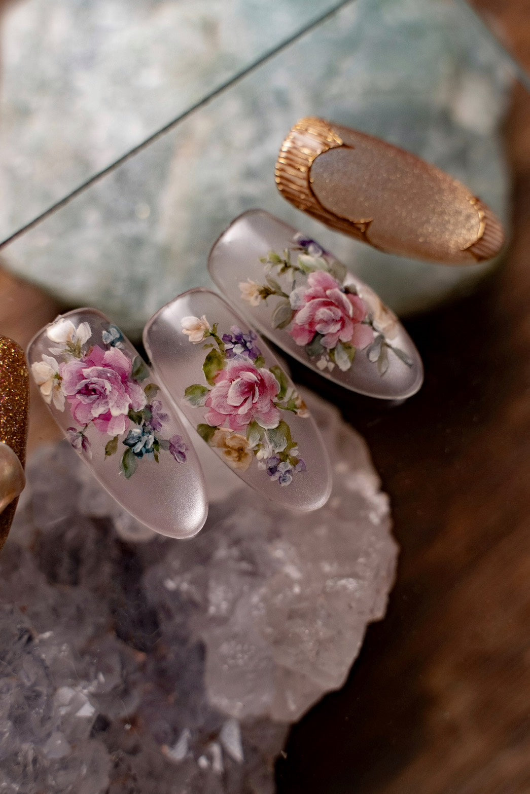 Ginanail - Online Course Vintage Embossed Rose Bouquet Nail Art Design