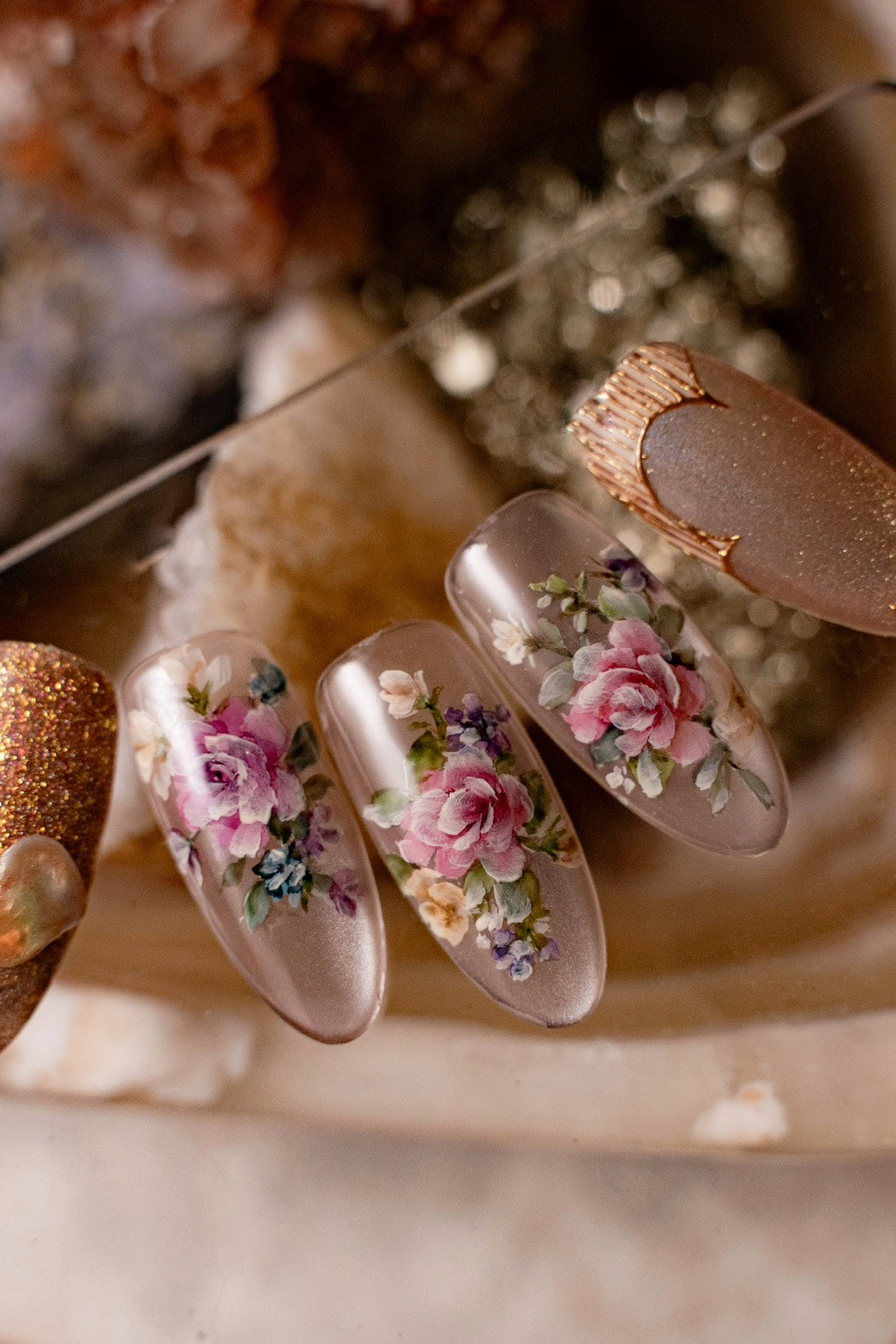 Ginanail - Online Course Vintage Embossed Rose Bouquet Nail Art Design