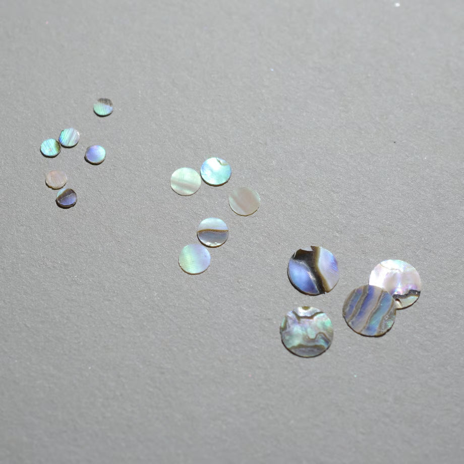Ungu Nails - White Abalone Dot