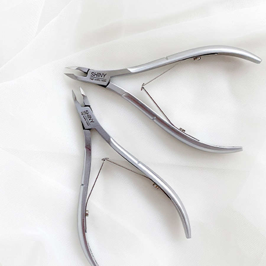 Shiny - Nipper Y (2 sizes)