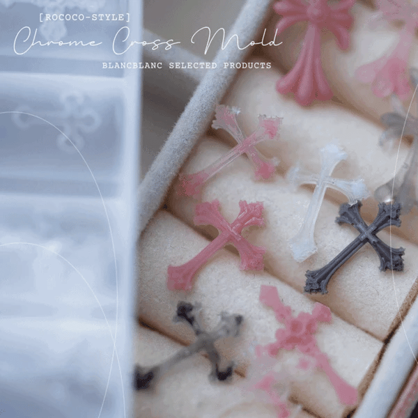Blanc Blanc - (M239) Rococo-style Chrome Cross Mold