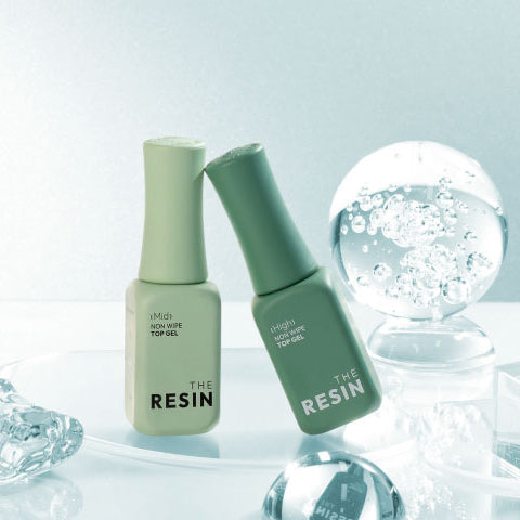 IZEMI The Resin Non Wipe Top Gel (MID)