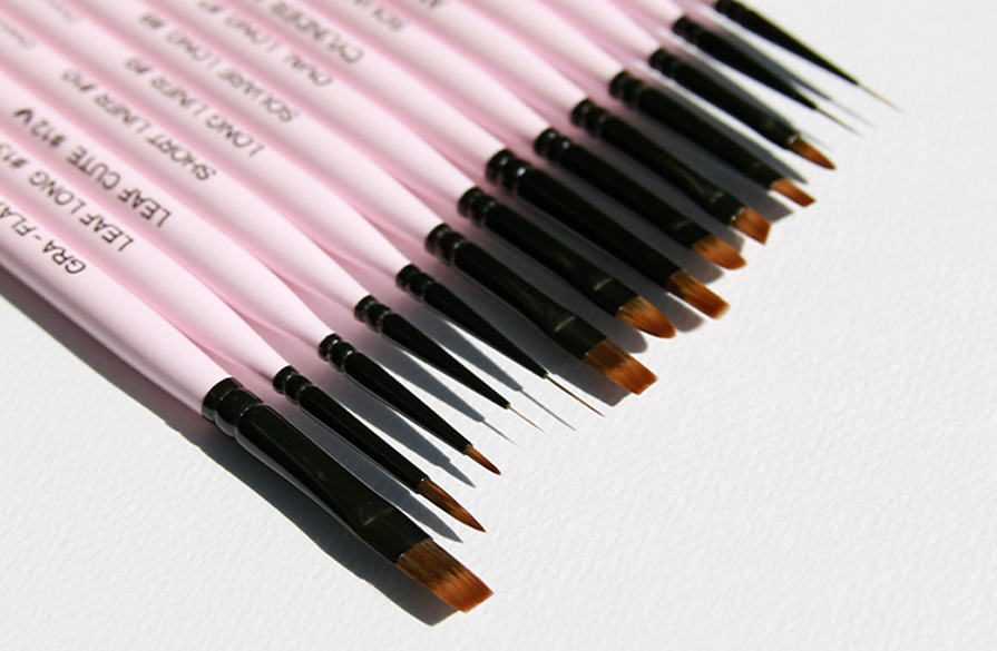 DIAMI No. 0.5-16 Brush Bundle + Free Black Brush Pouch