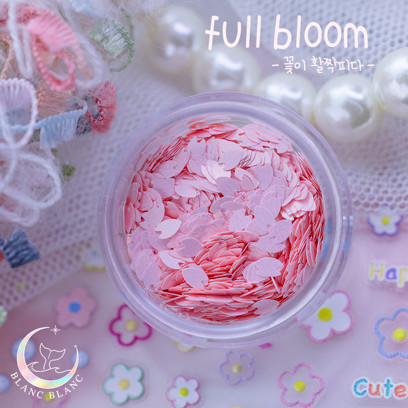 Blanc Blanc - (T04) Full Bloom Glitter