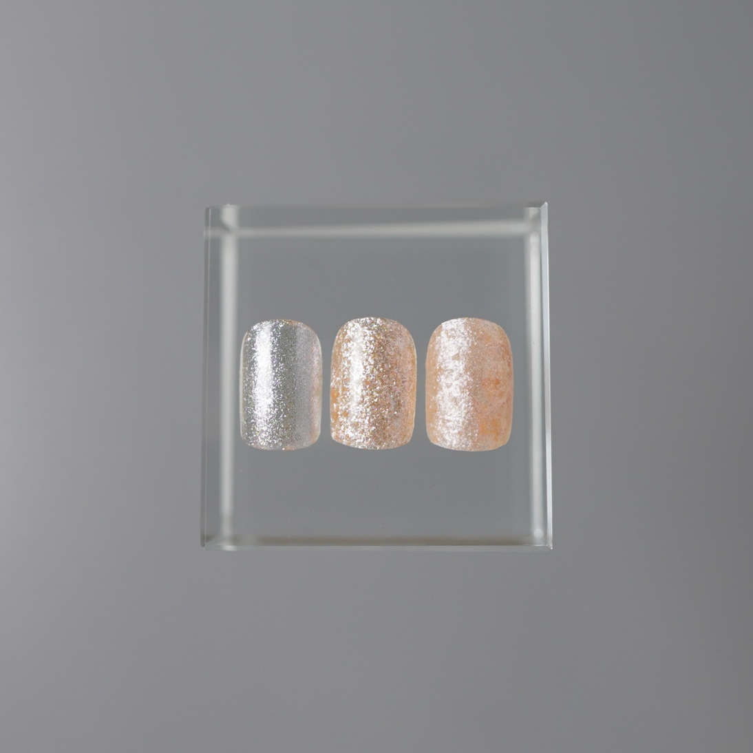 Ungu Nails - GiU Glitter & Aurora Powder