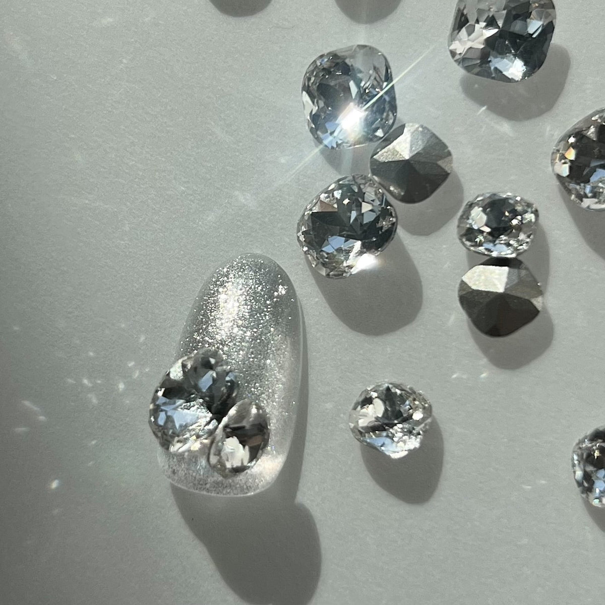 Atelier Novel - P897 Melt Cube Crystal