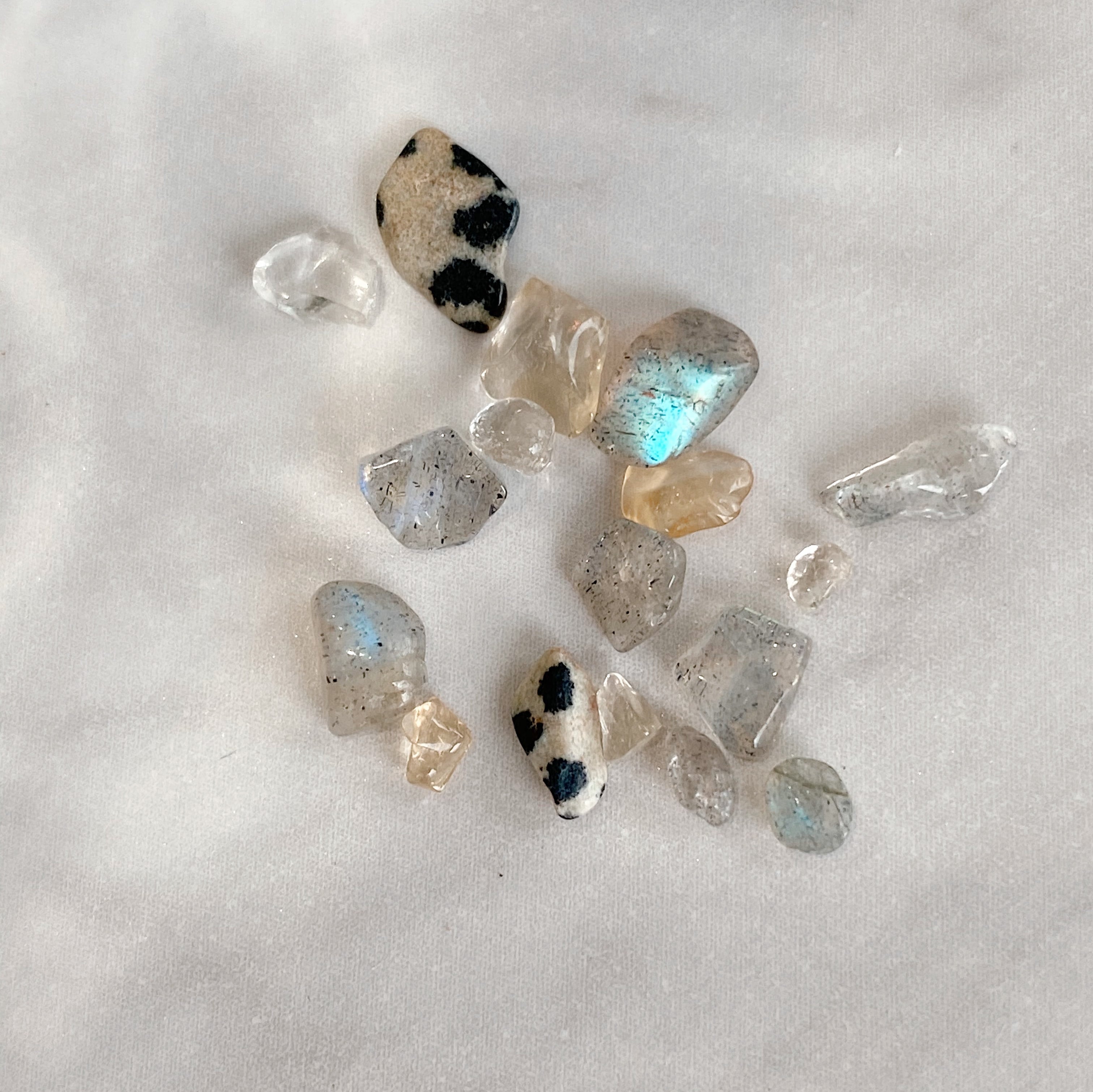 Atelier Novel - P261 Labradorite Mix Stones