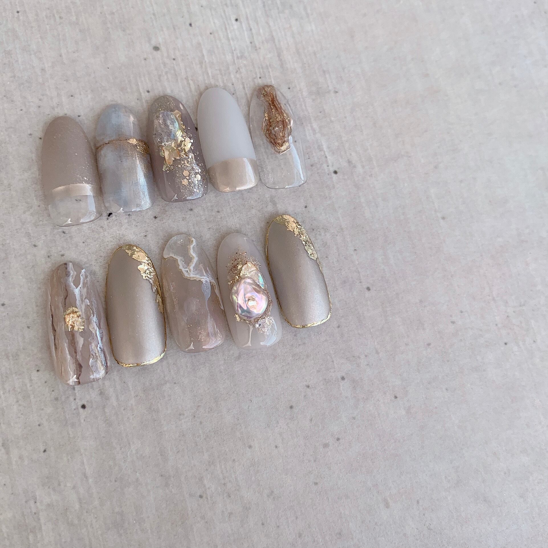 Atelier Novel - H329 Champagne Beige Glanz