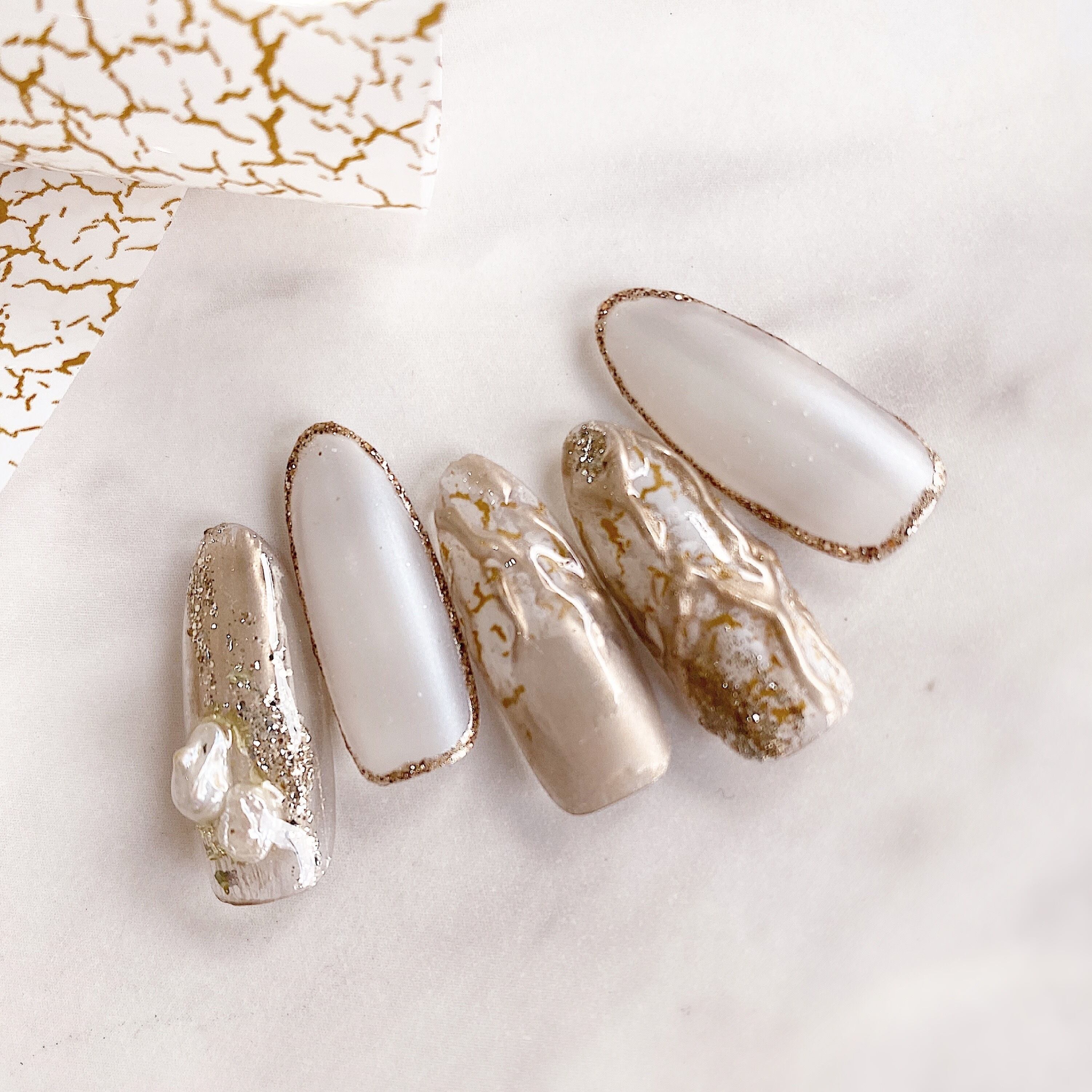 Atelier Novel - F633 White Crack Foil