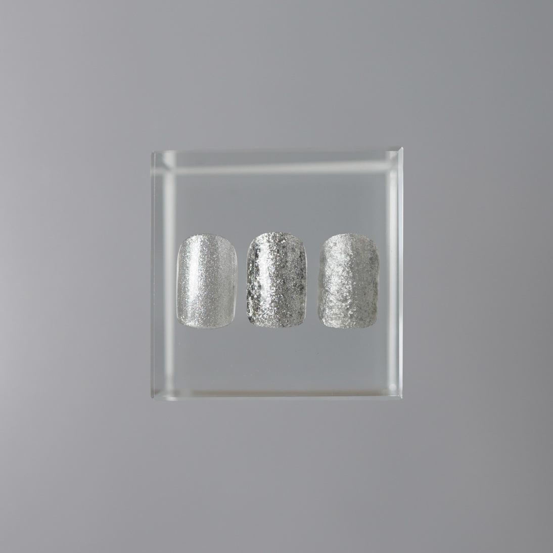 Ungu Nails - GiU Glitter & Aurora Powder