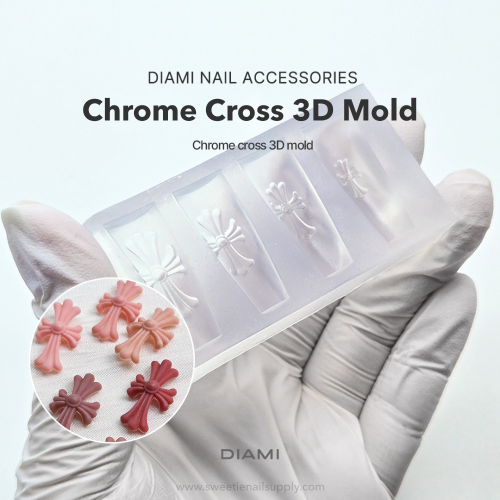 DIAMI - Chrome Cross Chain 3D Mold