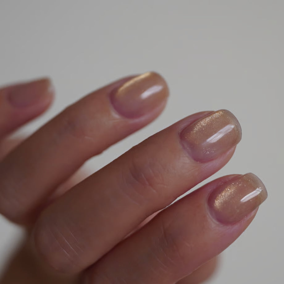 Ungu Nails - Gold Fizz Magnet