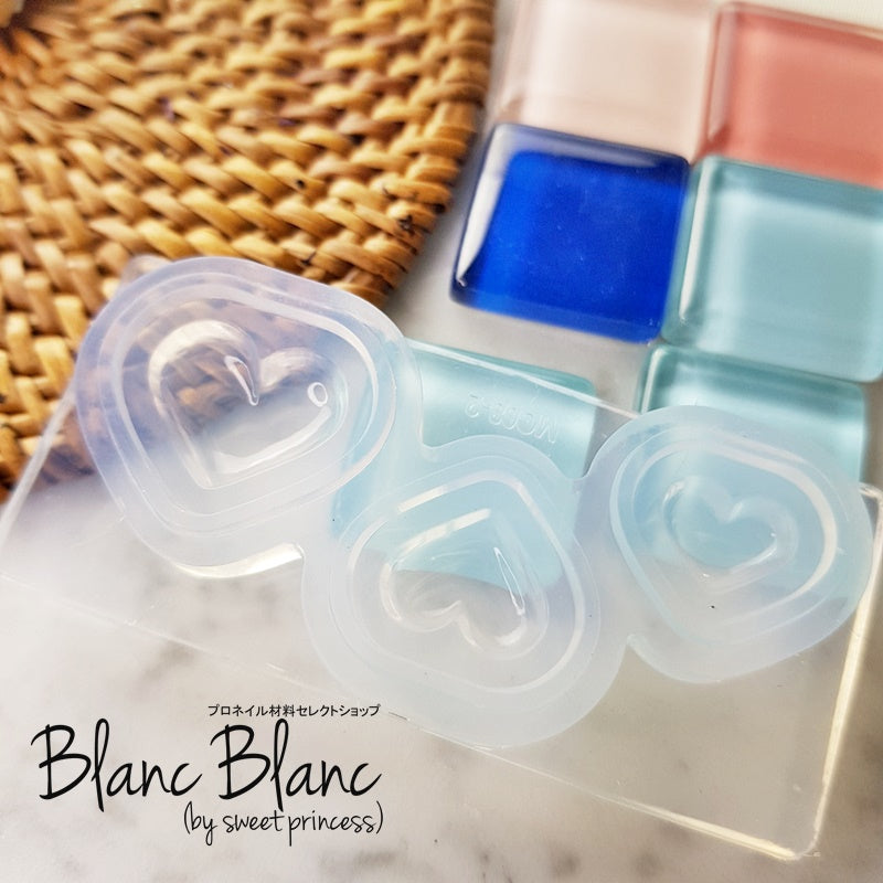 Blanc Blanc - (M39) Plump Heart Nail Mold