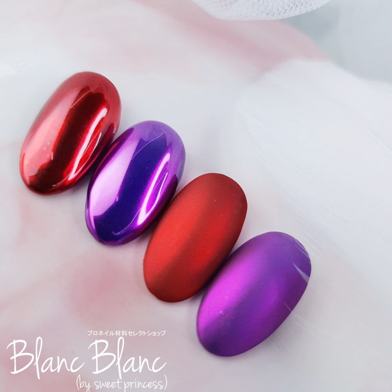 Blanc Blanc - (W22) Deep Silky Red Chrome Powder