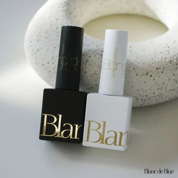 Blanc de Blue - White & Black (Bb001 & Bb002)