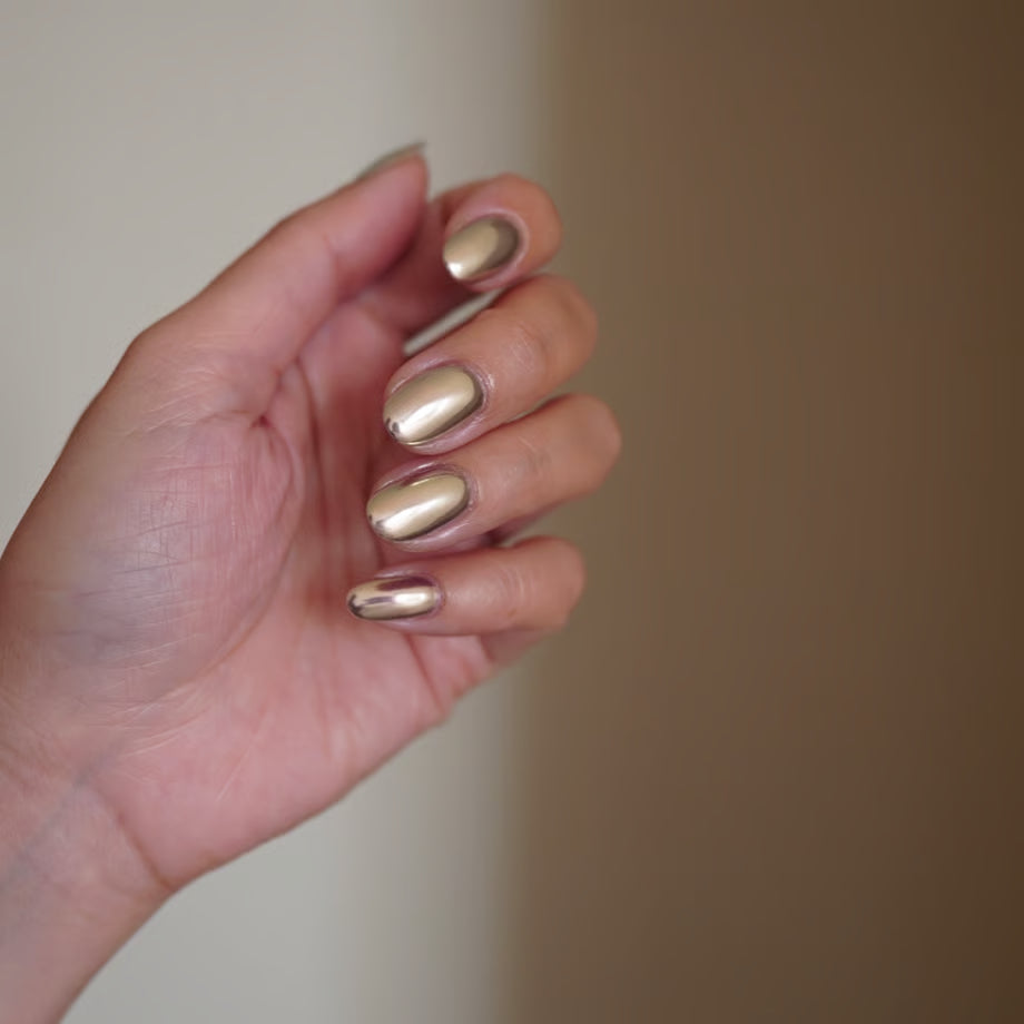 Ungu Nails - Mute Color Magnet