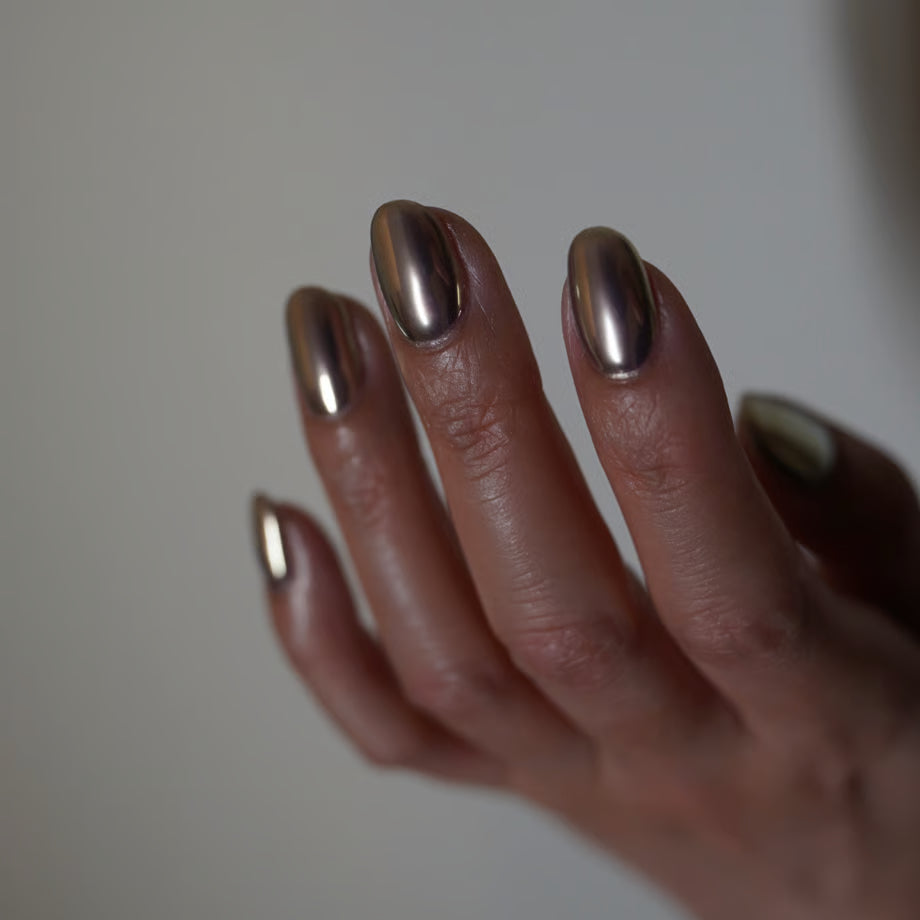 Ungu Nails - Mute Color Magnet