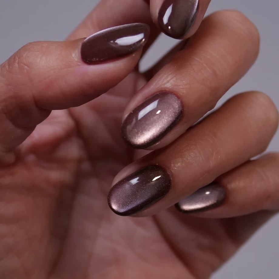 Ungu Nails - Mute Color Magnet