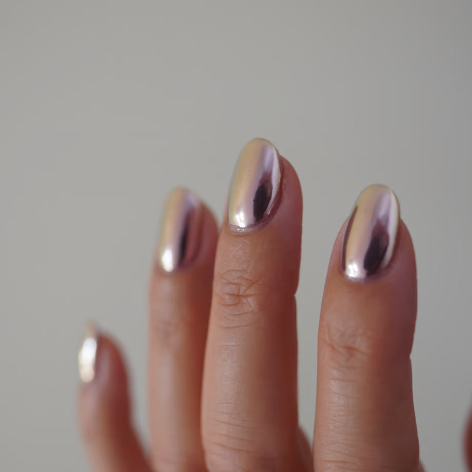 Ungu Nails - Mute Color Magnet