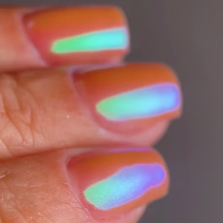 Ungu Nails - Stunning Beam Powder