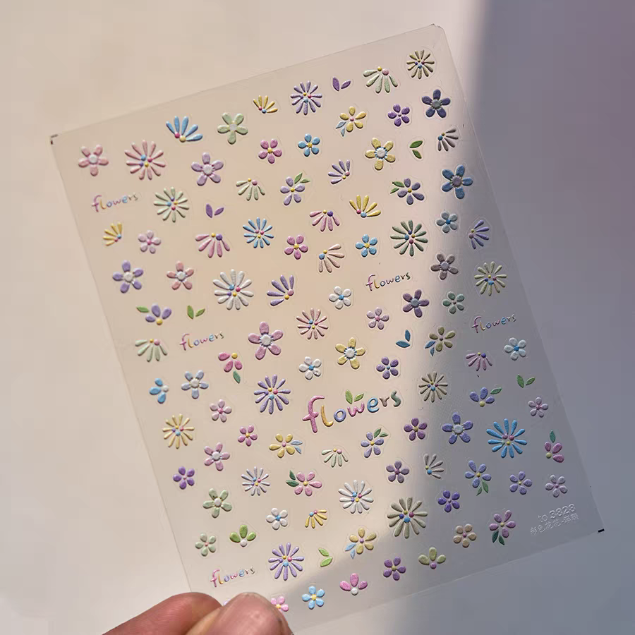 3828 - Self-Adhesive Pastel Flower Nail Stickers