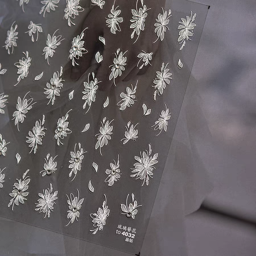 4032 - Self-Adhesive Flower Petal Nail Stickers