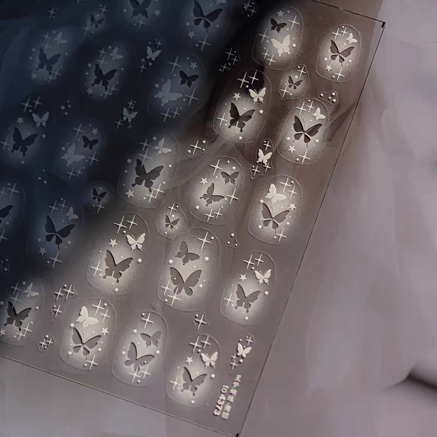 4373 - Self-Adhesive Butterfly Full Nail Stickers