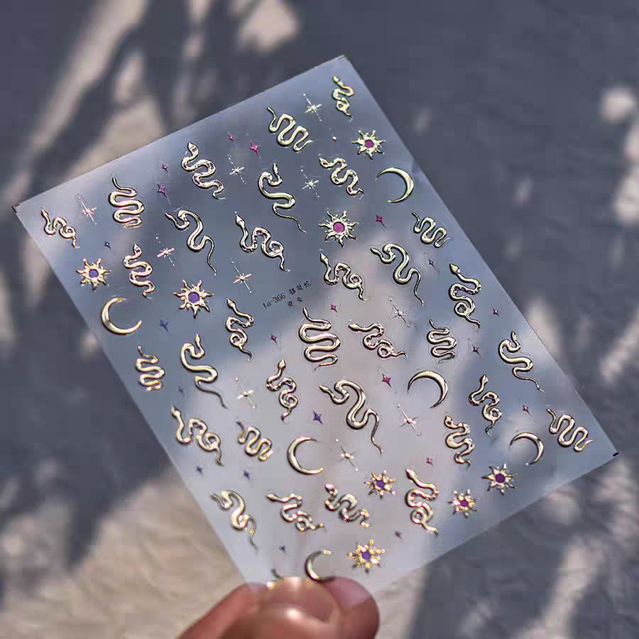 TA366 - Self-Adhesive Snake Nail Stickers