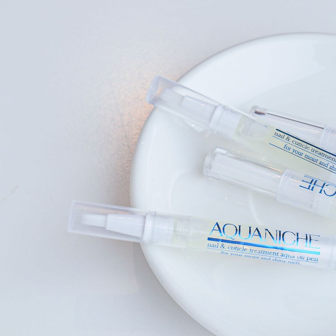 AQUANICHE Multi-Natural Oil Pen